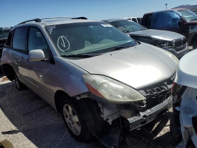 2006 Toyota Sienna XLE