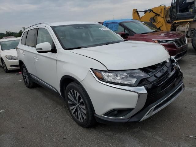 2020 Mitsubishi Outlander SE