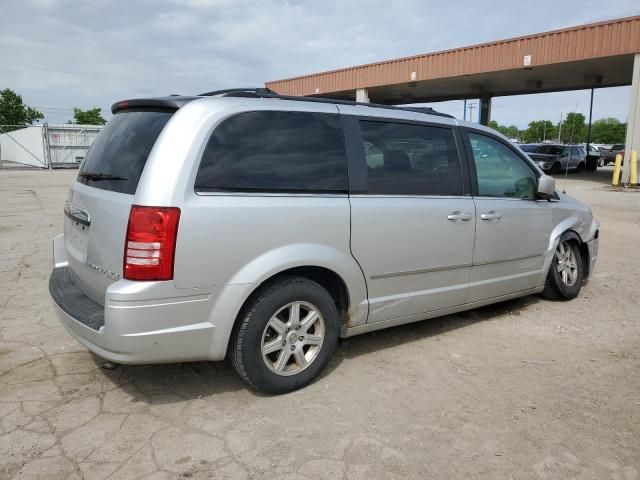 2010 Chrysler Town & Country Touring