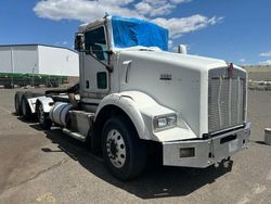 Salvage cars for sale from Copart Pasco, WA: 2011 Kenworth Construction T800