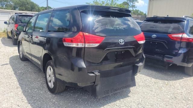 2014 Toyota Sienna