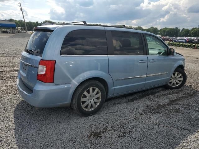 2016 Chrysler Town & Country Touring