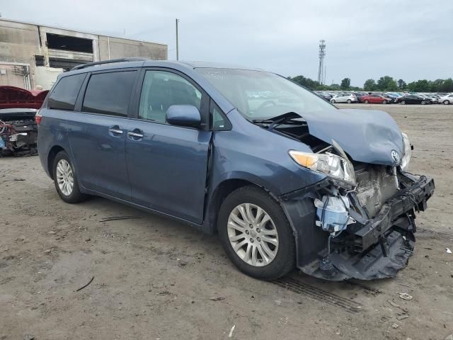 2015 Toyota Sienna XLE