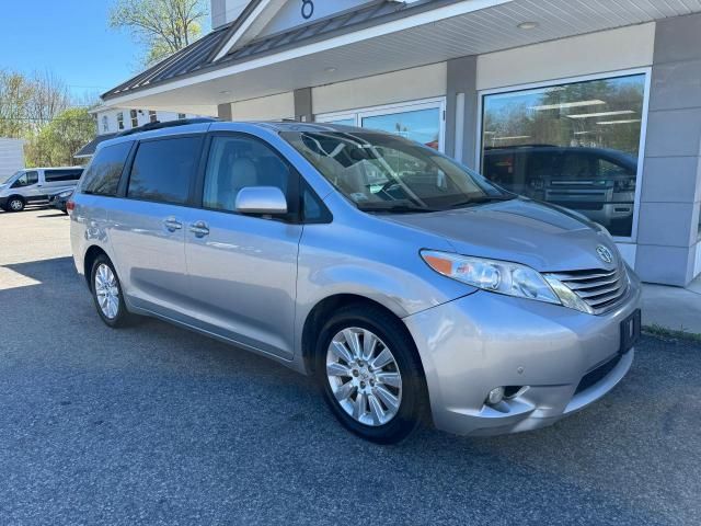 2011 Toyota Sienna XLE