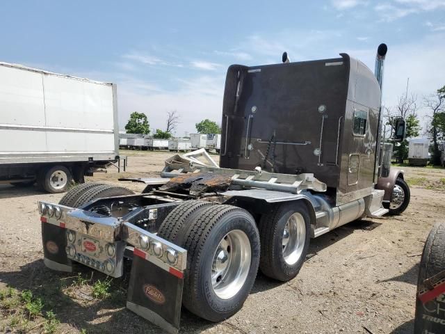 2016 Peterbilt 389