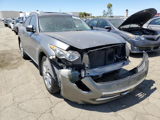 2013 Infiniti FX37