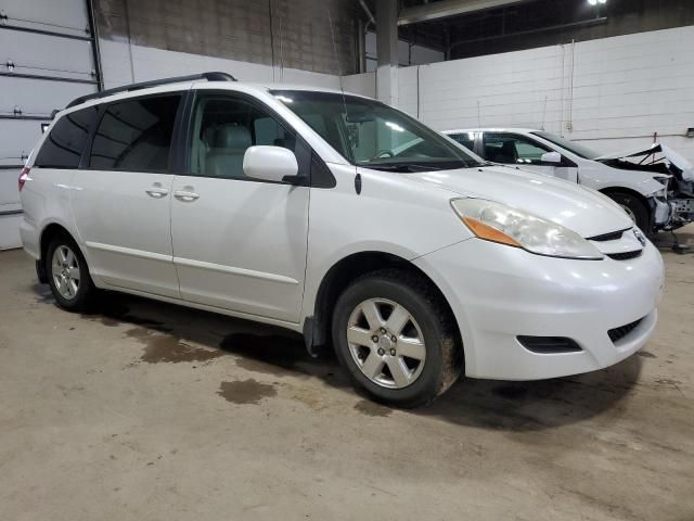 2008 Toyota Sienna XLE