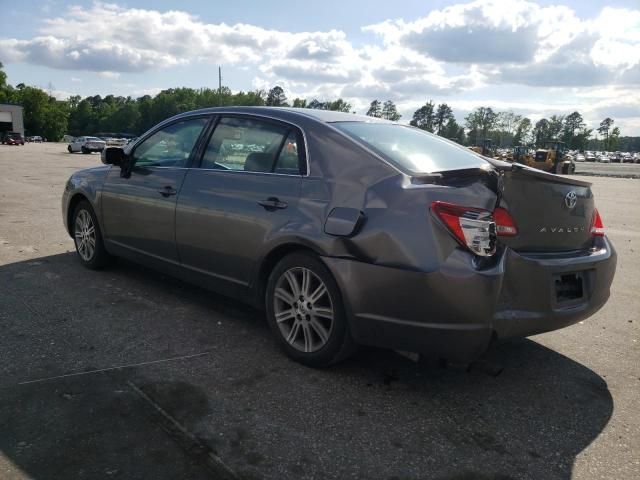 2005 Toyota Avalon XL