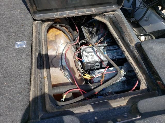 1985 Skeeter Boat