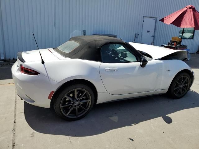 2016 Mazda MX-5 Miata Club