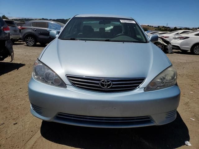 2005 Toyota Camry LE