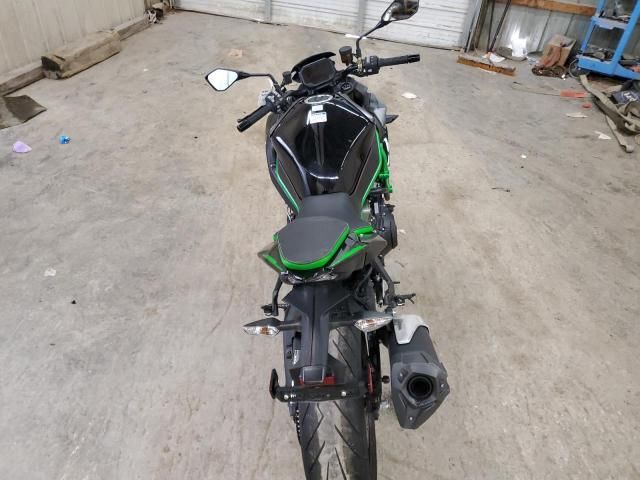 2024 Kawasaki ZR1000 L