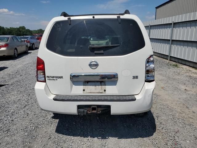 2005 Nissan Pathfinder LE