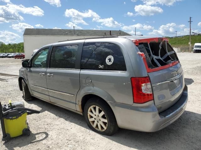 2013 Chrysler Town & Country Touring