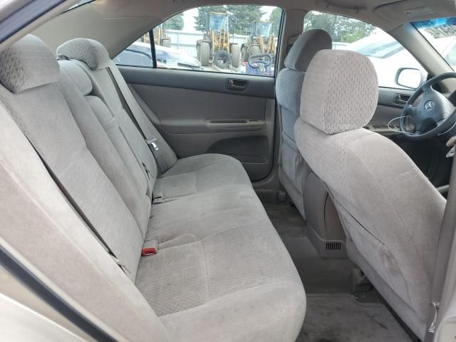 2004 Toyota Camry LE