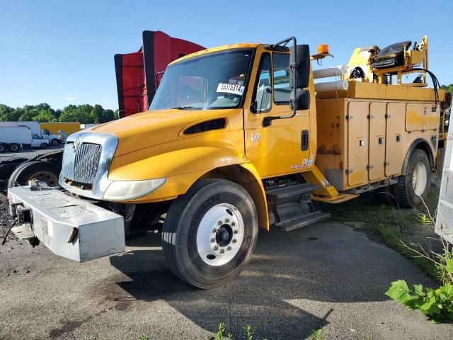 2005 International 4000 4400