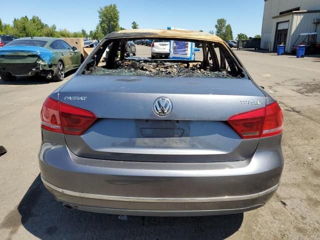 2013 Volkswagen Passat SEL