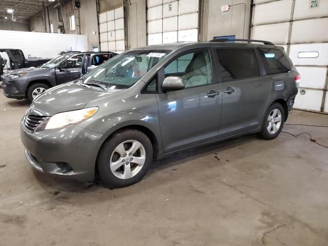 2011 Toyota Sienna LE