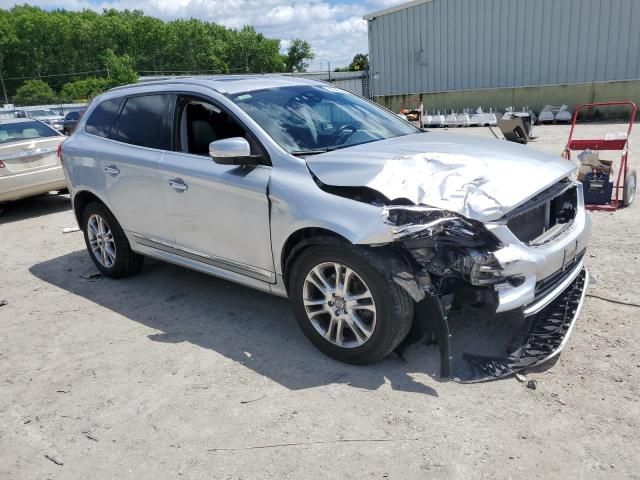 2015 Volvo XC60 3.2 Platinum