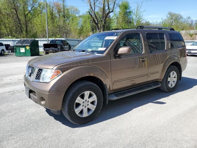 2005 Nissan Pathfinder LE