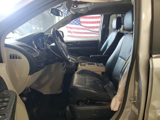 2012 Chrysler Town & Country Touring