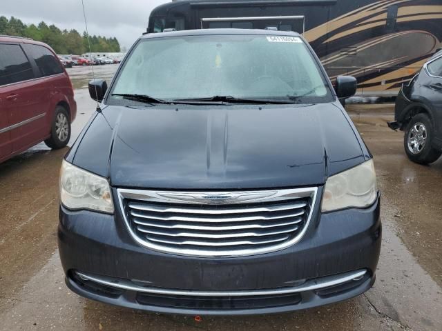 2013 Chrysler Town & Country Touring