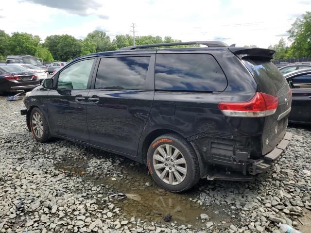 2014 Toyota Sienna XLE