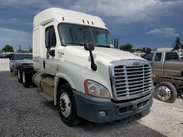 2019 Freightliner Cascadia 125