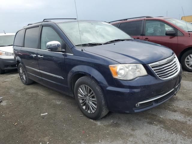 2014 Chrysler Town & Country Touring L