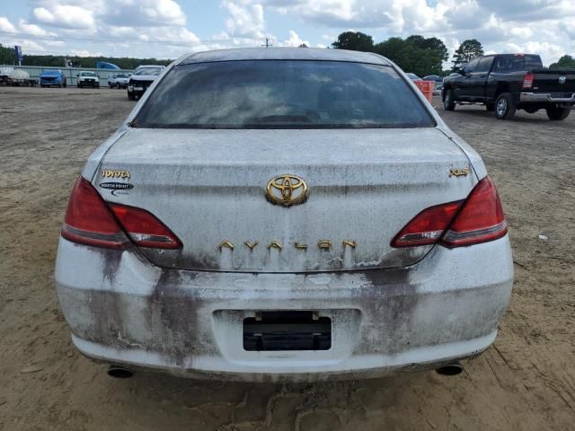 2005 Toyota Avalon XL