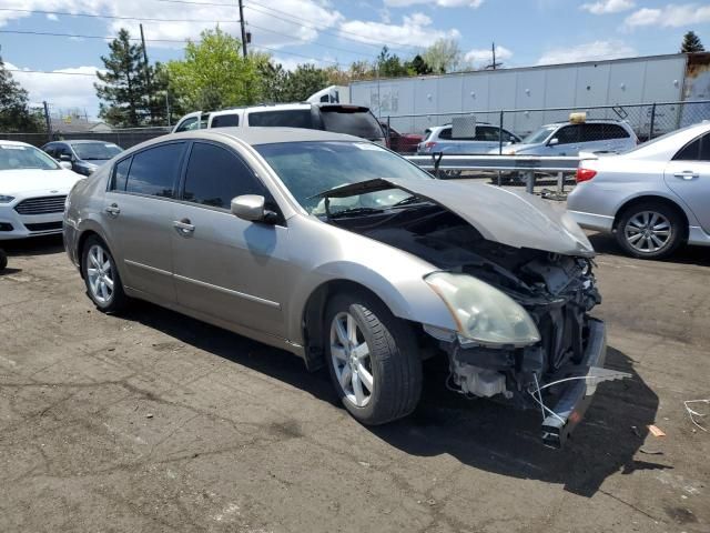 2005 Nissan Maxima SE