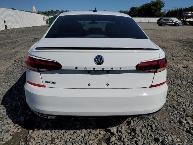 2020 Volkswagen Passat R-Line