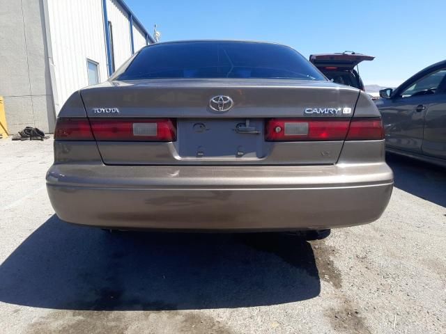 1999 Toyota Camry LE