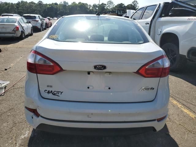 2015 Ford Fiesta SE