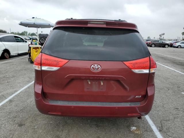 2014 Toyota Sienna XLE