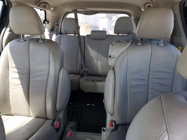 2011 Toyota Sienna XLE