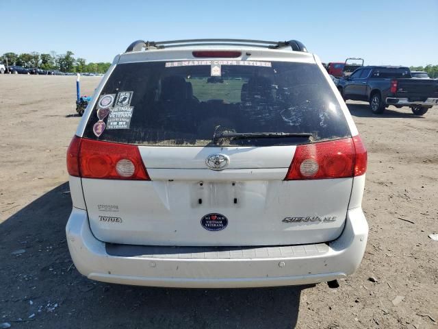 2009 Toyota Sienna XLE