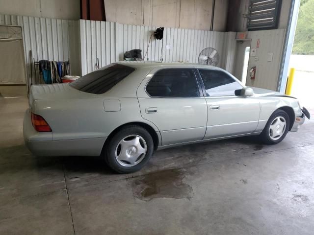 1999 Lexus LS 400