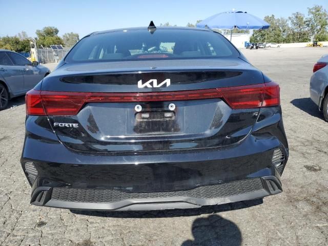 2023 KIA Forte LX