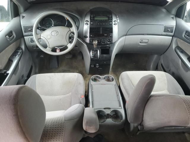 2009 Toyota Sienna CE