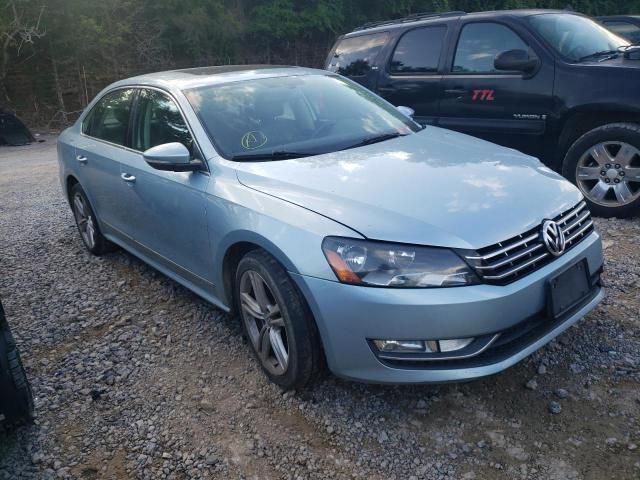 2012 Volkswagen Passat SEL