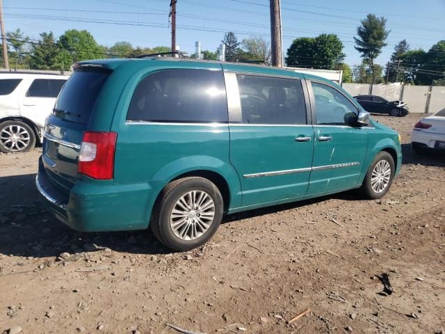 2014 Chrysler Town & Country Touring L