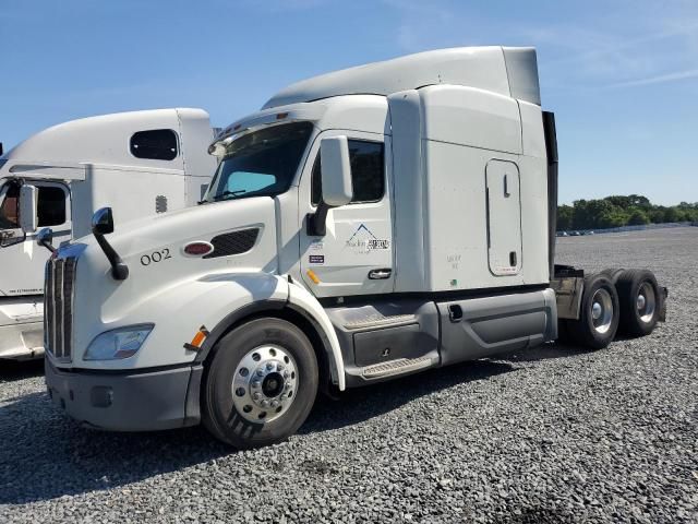 2015 Peterbilt 579