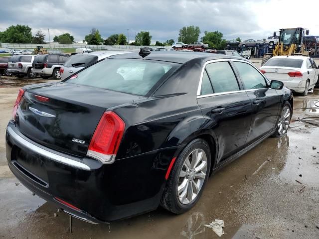 2018 Chrysler 300 Touring