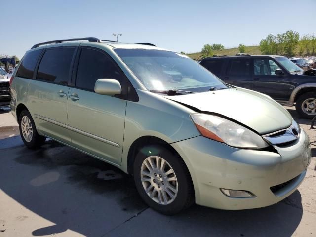 2008 Toyota Sienna XLE