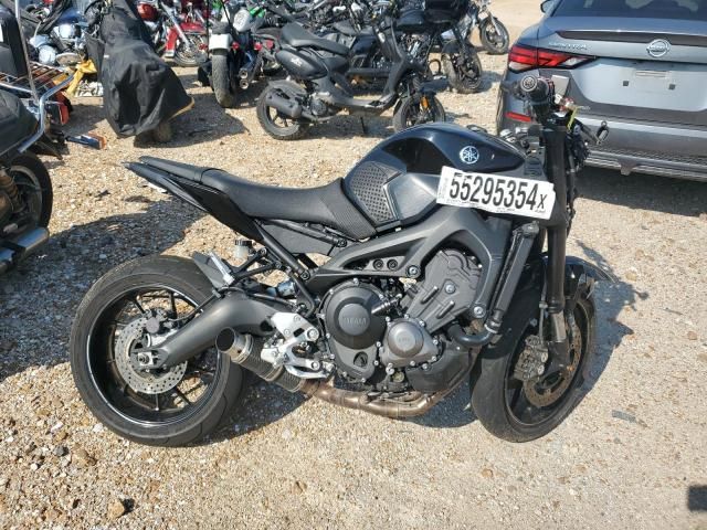 2016 Yamaha FZ09