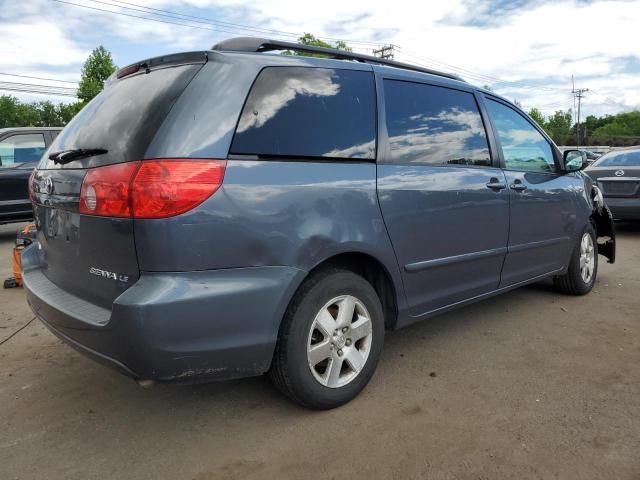 2009 Toyota Sienna CE