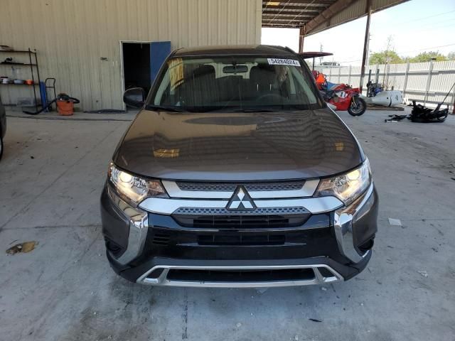 2020 Mitsubishi Outlander SE