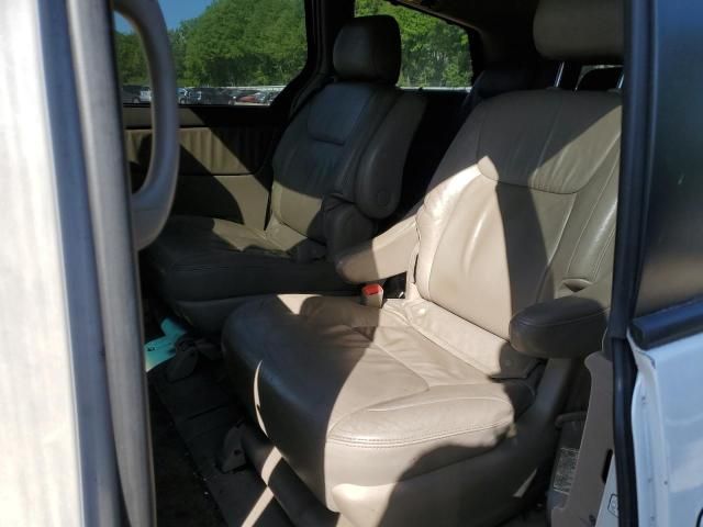 2006 Toyota Sienna XLE