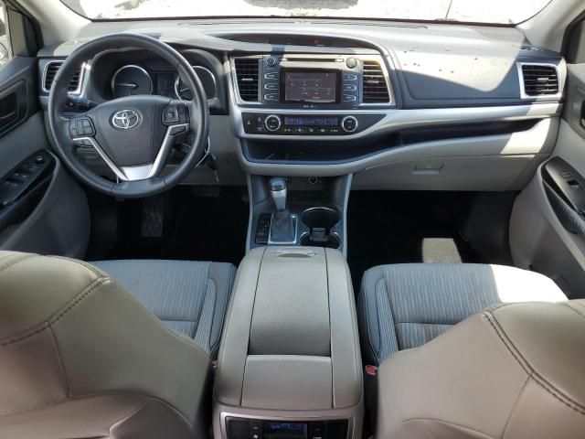 2015 Toyota Highlander LE